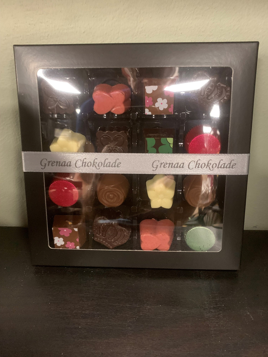 Grenaa Chokolade æske med 16 stk