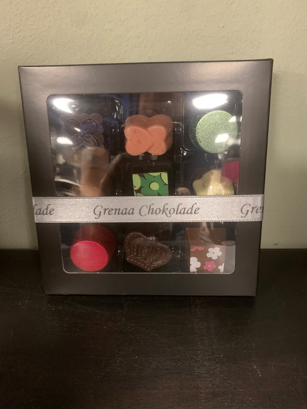 Grenaa Chokolade æske med 9 stk.